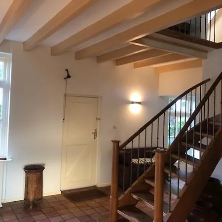 In Verbouwde Boerderij, Een Eigen Slaap En Zit Kamer, Eigen Douche En Toilet, Terras Met Gedeelde Ruime Hal * 루젠달