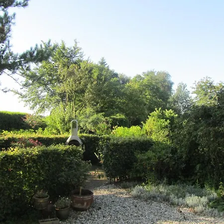 B&B In Verbouwde Boerderij, Een Eigen Slaap En Zit Kamer, Eigen Douche En Toilet, Terras Met Gedeelde Ruime Hal